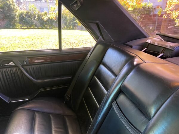 Mercedes Benz e300 24 - Imagen 4