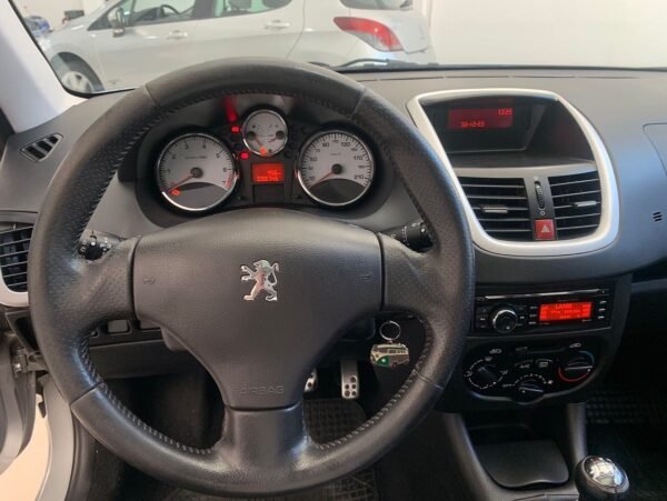 PEUGEOT 207 QUILSILVER 1.4 - Imagen 8