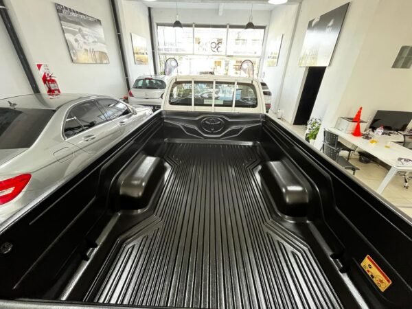 TOYOTA HILUX 4x2 CABINA SIMPLE - Imagen 6