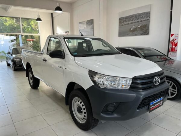 TOYOTA HILUX 4x2 CABINA SIMPLE