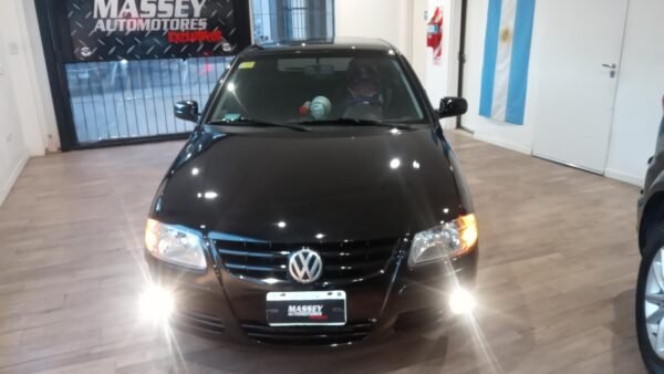 Volkswagen Gol Full 1.8 - Imagen 5