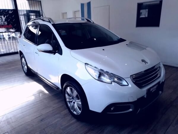 Peugeot 2008 caja automática. Segundo dueño, 77.000 km