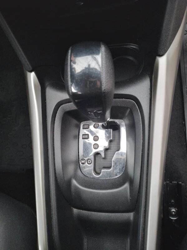 Peugeot 2008 caja automática. Segundo dueño, 77.000 km - Imagen 5