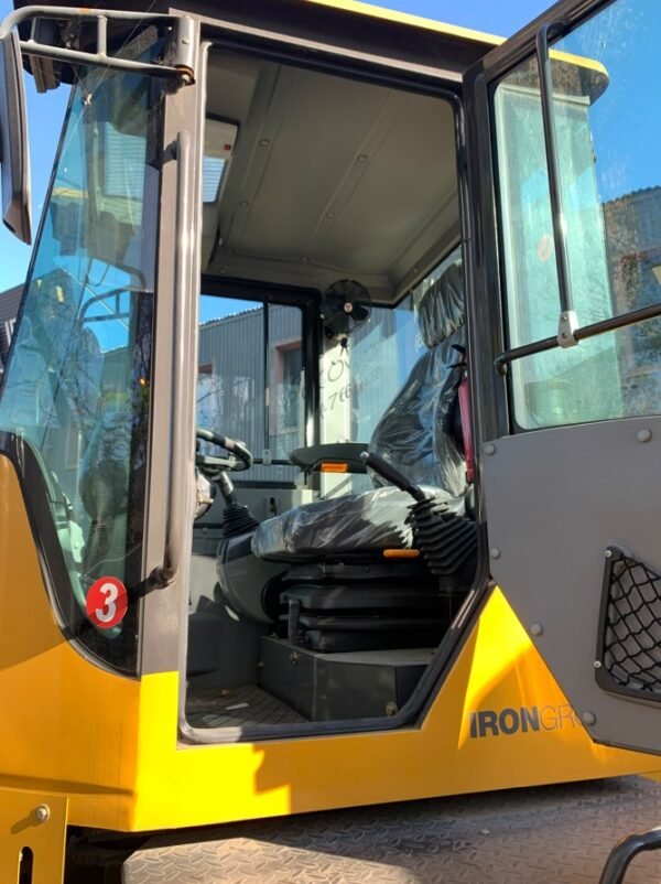 Cargador frontal IRON 932S - Imagen 5