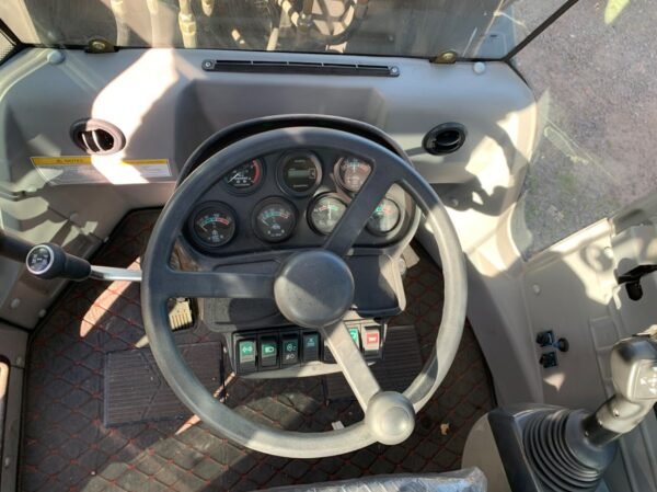 Cargador frontal IRON 932S - Imagen 6