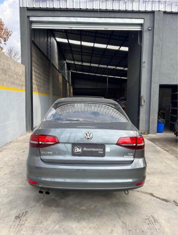 VW Vento 1.4tsi - Imagen 10