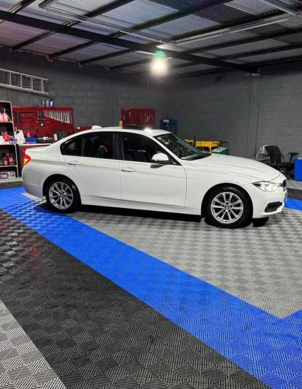 BMW 320I - Imagen 2