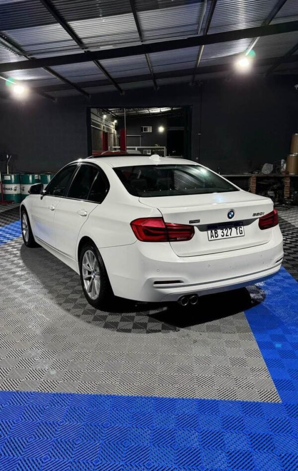 BMW 320I - Imagen 4