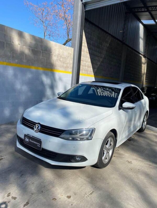 VW VENTO 2.5 LUXURY - Imagen 3