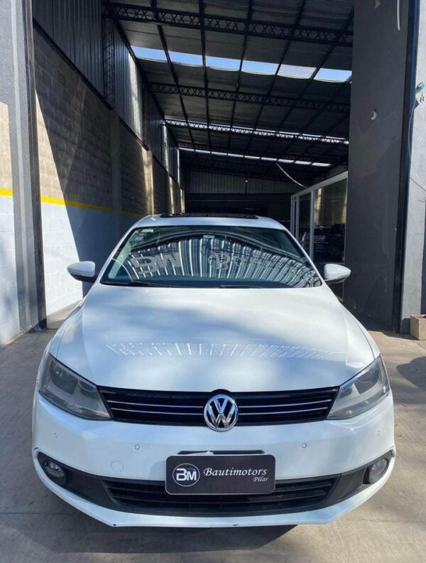 VW VENTO 2.5 LUXURY - Imagen 2