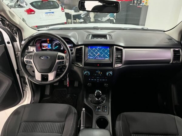 FORD RANGER XLT - Imagen 9