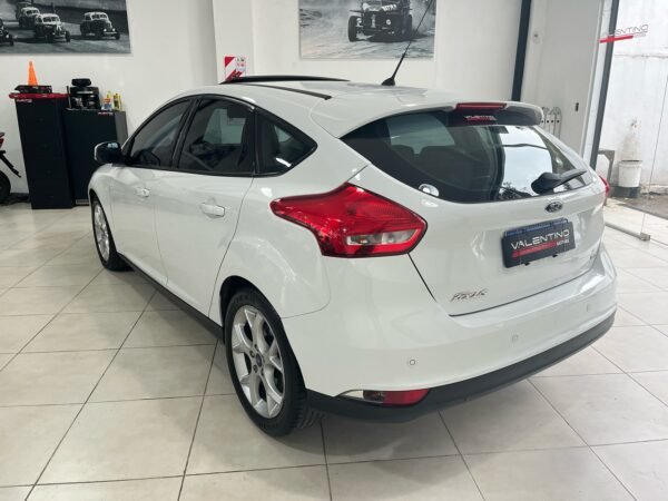 FORD FOCUS SE PLUS AT - Imagen 10
