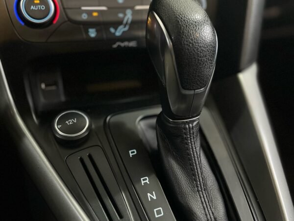 FORD FOCUS SE PLUS AT - Imagen 6