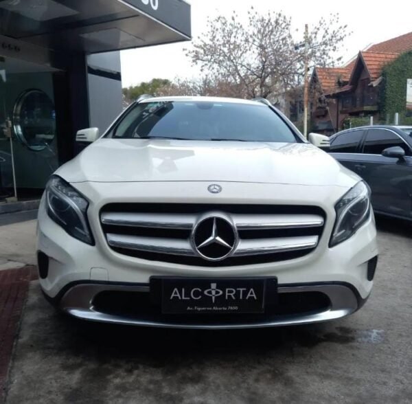 MERCEDES BENZ CLASE GLA 200 URBAN - Imagen 2
