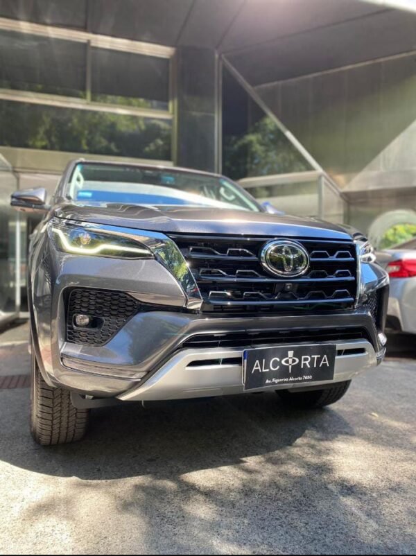 TOYOTA SW4 2.8 SRX 0KM