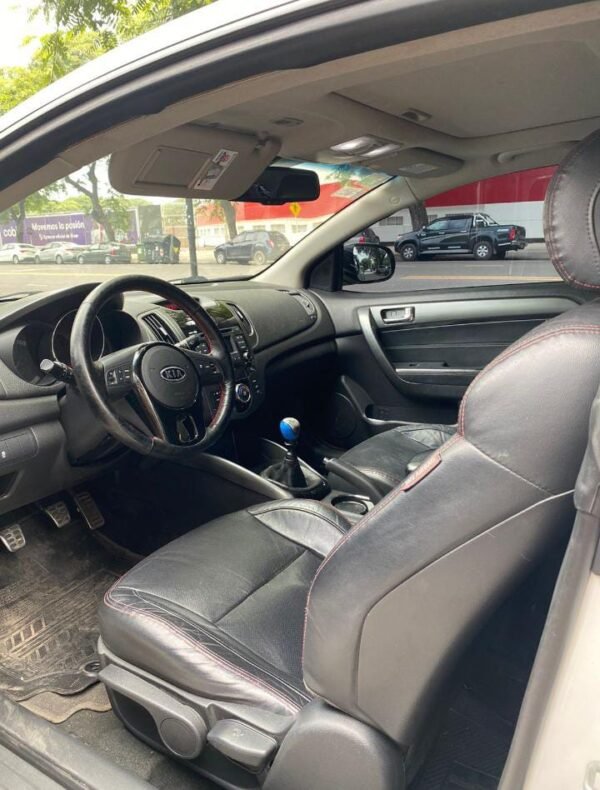 KIA CERATO KOUP - Imagen 6