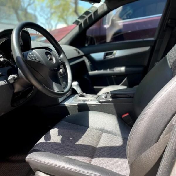 MERCEDES BENZ C250 - Imagen 8