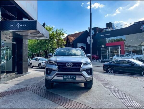 TOYOTA SW4 SRX 0KM - Imagen 3
