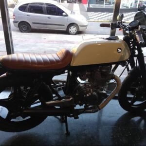 HONDA CB 400 CAFE RACER