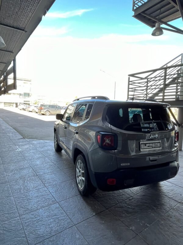 Jeep renegade sport - Imagen 5