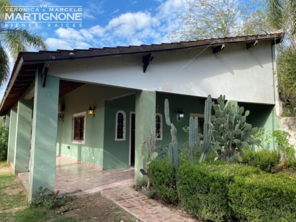 Casa En Venta Con Renta En Manzanares Barrio Luchetti