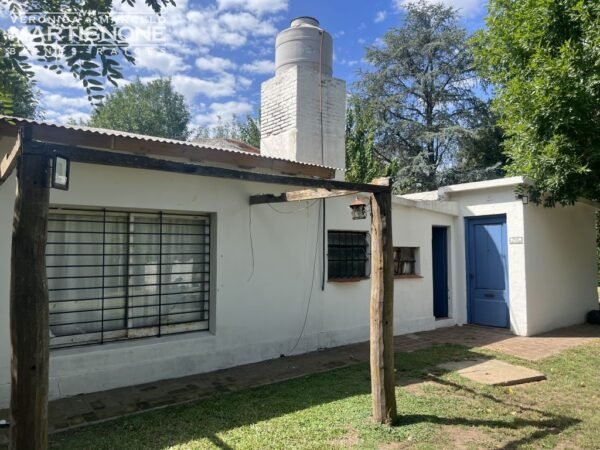 Casa Con Pileta De Natación Sobre 1200m2 En Manzanares Pilar