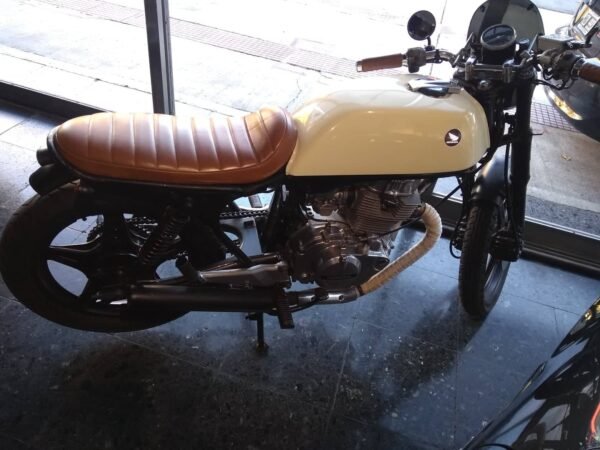 MOTO HONDA CB400 CAFE RACER AÑO:1.981