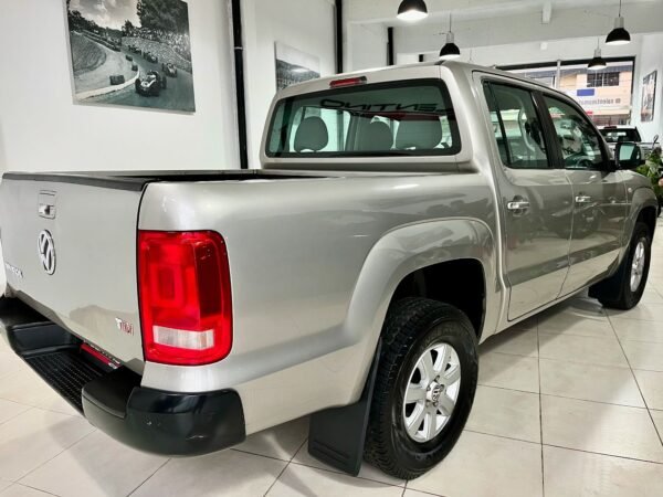 VOLKSWAGEN AMAROK TRENDLINE 180 HP - Imagen 5