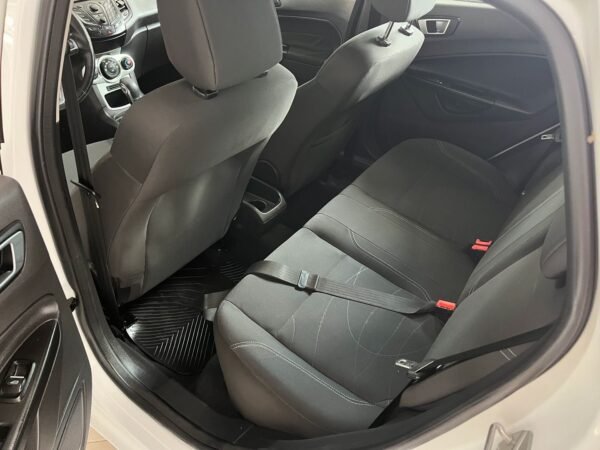 FORD FIESTA SE 1.6 AT - Imagen 11