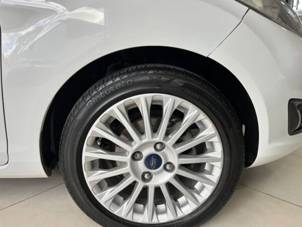 FORD FIESTA SE 1.6 AT - Imagen 7