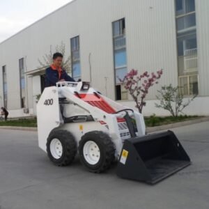 Minicargadora Taurus modelo: WT400