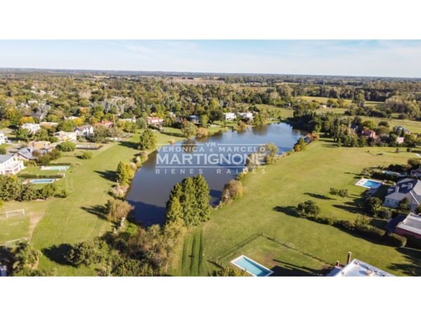 Terreno En Venta Sobre Laguna En Club De Campo San Francisco Manzanares Pilar - Imagen 9