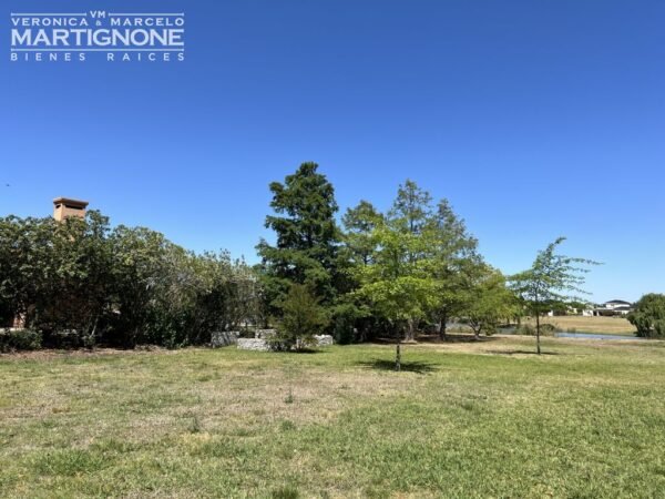 Terreno En Venta Sobre Laguna En Club De Campo San Francisco Manzanares Pilar - Imagen 6