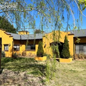 Casa Sobre 6348m2 Con Molino Y Tanque Australiano En Club De Campo La Ranita