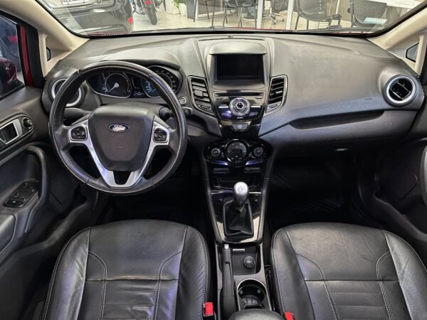 FORD FIESTA TITANIUM DESING 1.6 - Imagen 10