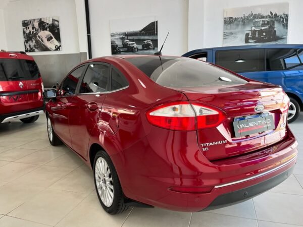 FORD FIESTA TITANIUM DESING 1.6 - Imagen 4
