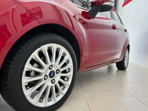 FORD FIESTA TITANIUM DESING 1.6 - Imagen 7