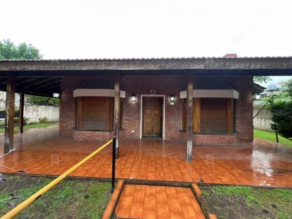 Casa Quinta - 3 de Febrero 400, Pilar, G.B.A. Zona Norte, Argentina.