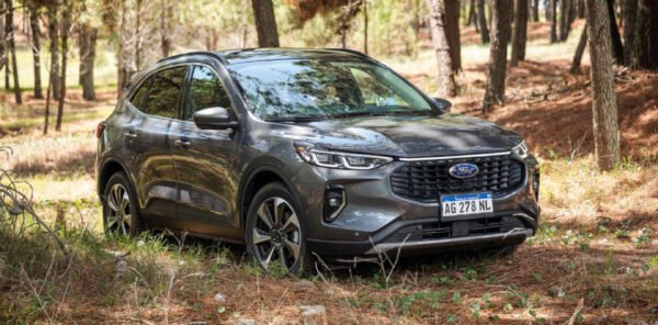 Ford Kuga Híbrida - Imagen 2