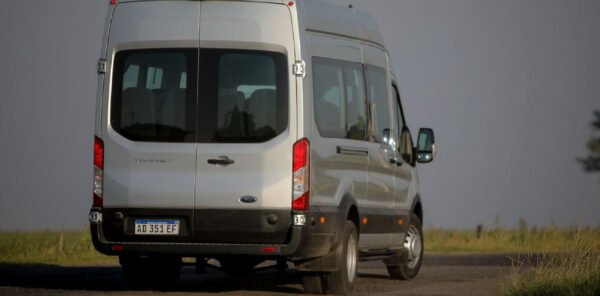 Ford Transit Minibus - Imagen 3