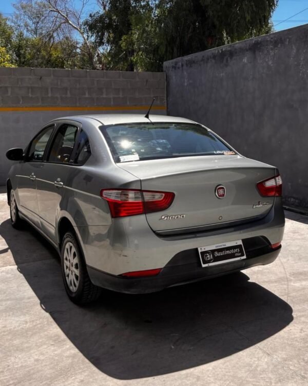 Fiat Grand Siena Attractive 1.4 2013 - Imagen 6