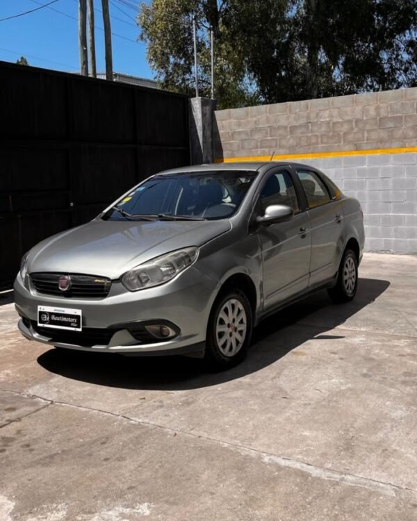 Fiat Grand Siena Attractive 1.4 2013 - Imagen 2