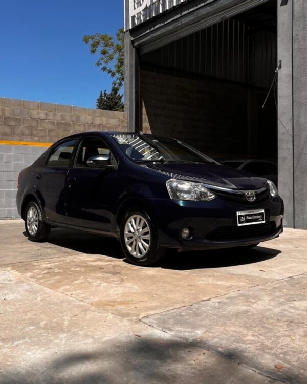 Toyota Etios XLS 1.5 2016