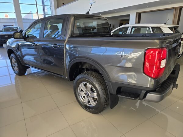 Ranger XLS 3.0 V6 250 CV 10 at - Imagen 3