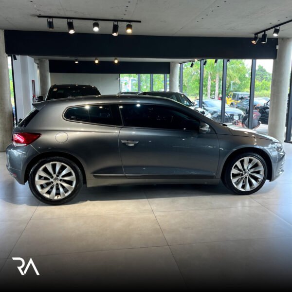 VOLKSWAGEN SCIROCCO 1.4 TSI 160CV DSG - Imagen 8