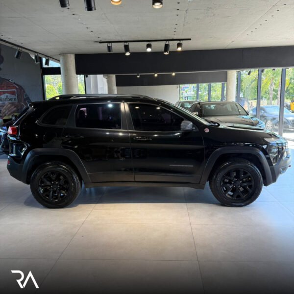 JEEP CHEROKEE 3.2 V6 TRAILHAWK 4X4 AT - Imagen 4