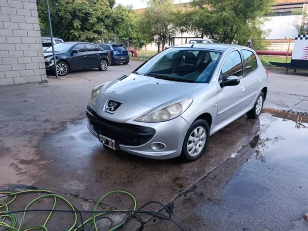 Peugeot 207 1.9 Sedan Xs - Imagen 4