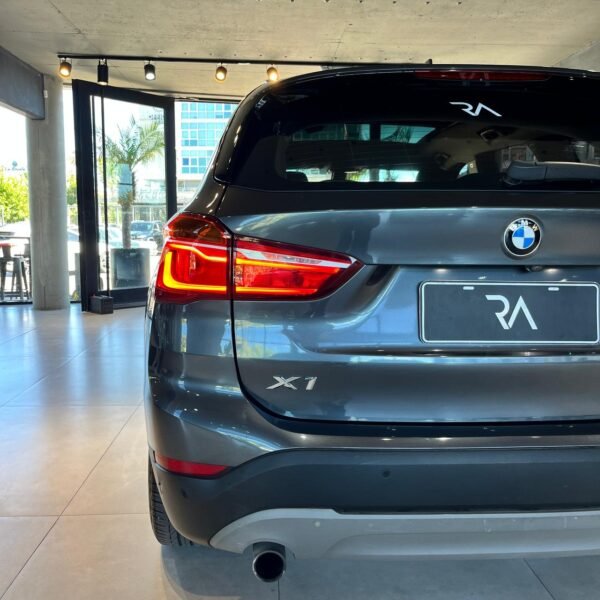 BMW X1 2.0 SDRIVE 20I SPORTLINE - Imagen 9