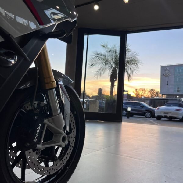BMW S1000XR - Imagen 6