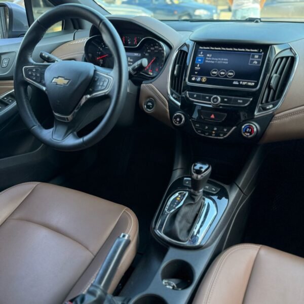 CHEVROLET CRUZE 5 1.4 PREMIER AT 5P - Imagen 13